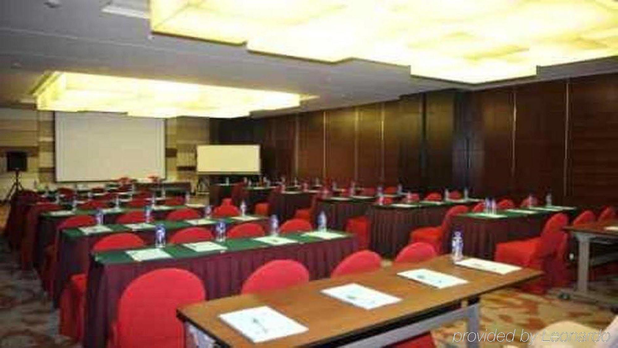 Holiday Inn Express Tianjin City Center Съоръжения снимка