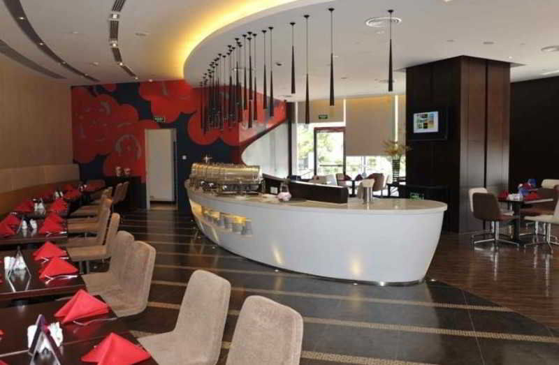 Holiday Inn Express Tianjin City Center Ресторант снимка