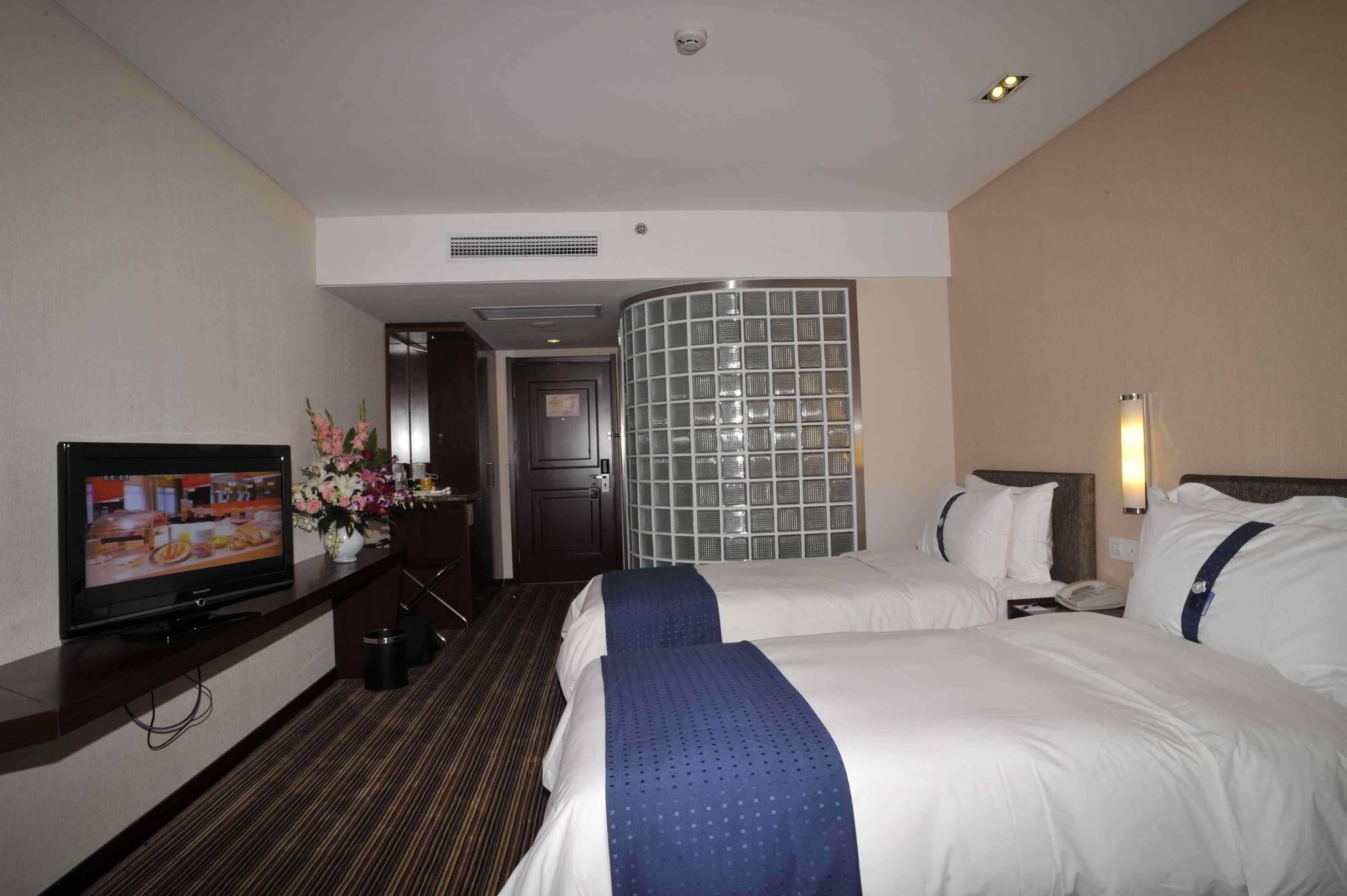 Holiday Inn Express Tianjin City Center Стая снимка
