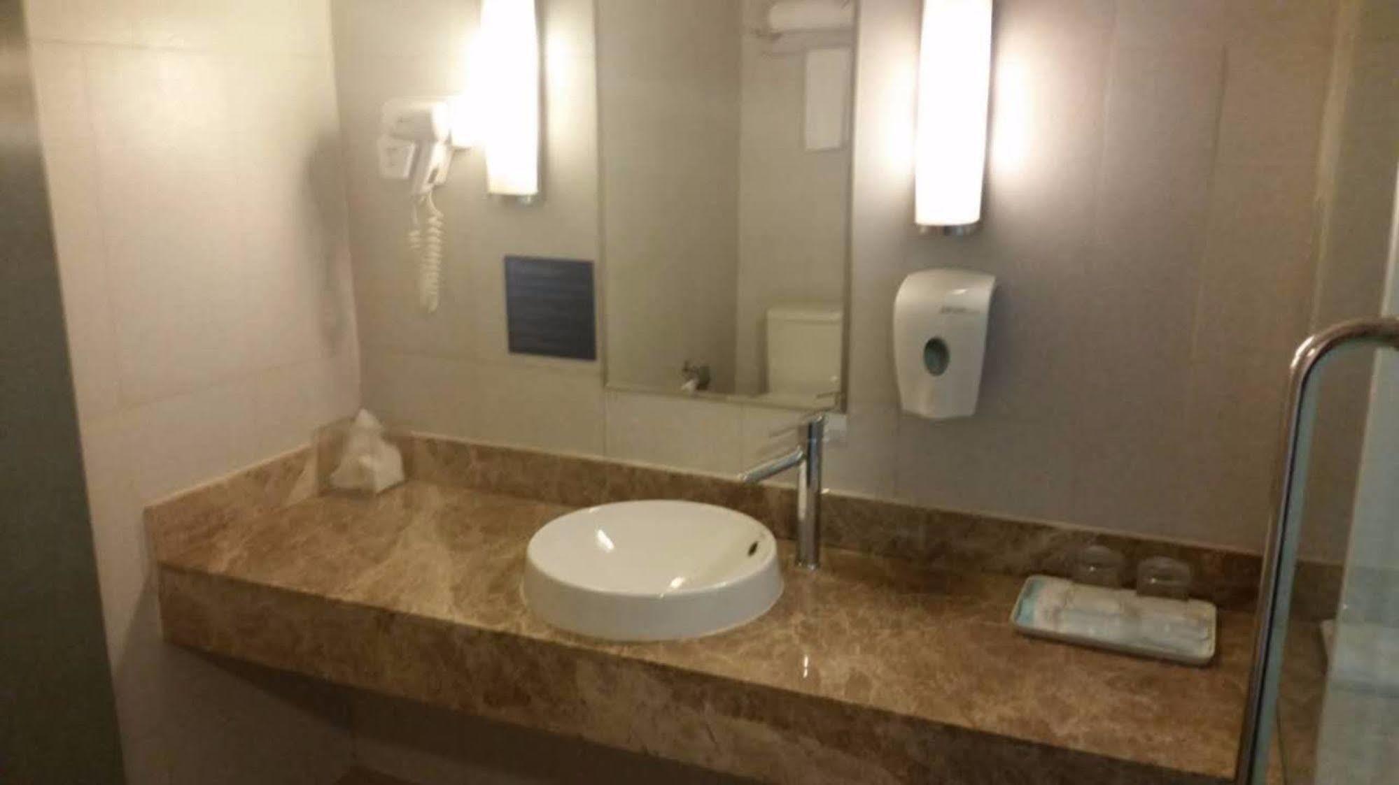 Holiday Inn Express Tianjin City Center Екстериор снимка